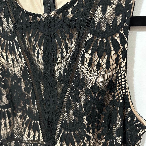 Lulus Ritzy Black Crochet Lace Bodycon Dress S - Picture 4 of 6